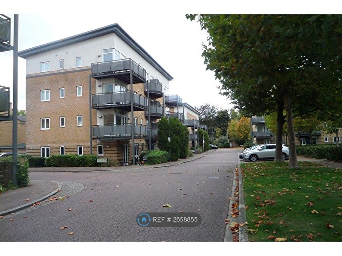2 Bedroom Flat To Rent In Renoir House, Watford, WD18
