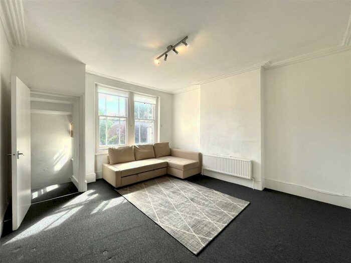 2 Bedroom Flat To Rent In Ferme Park Road, Crouch End, N8