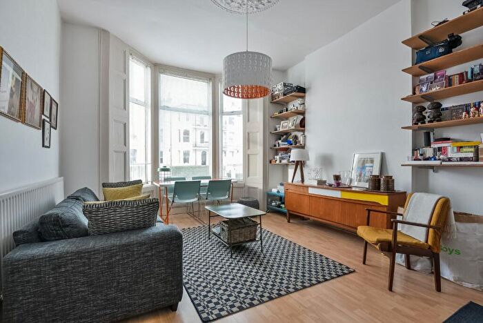 2 Bedroom Property To Rent In Rosendale Road, West Dulwich, London, SE21