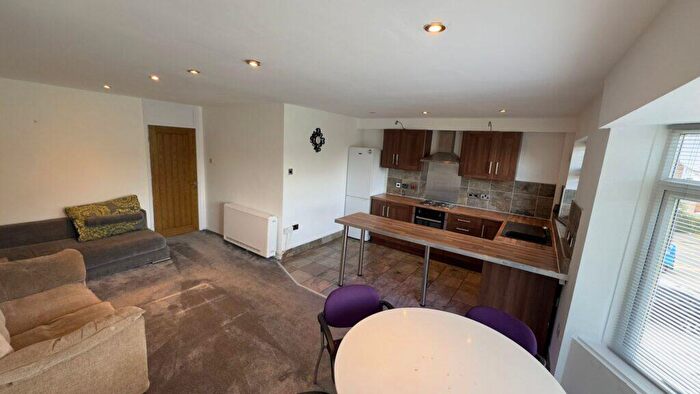 2 Bedroom Flat To Rent In Moorfields, Scott Hall Road, Moortown, Leeds, LS17