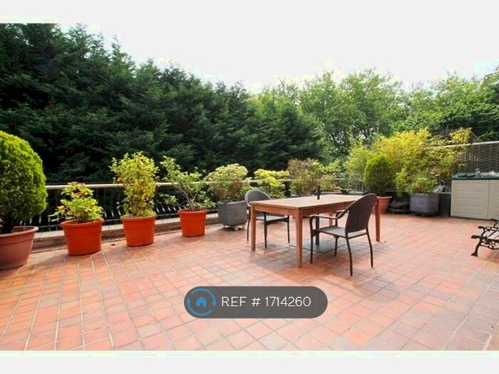 2 Bedroom Flat To Rent In Windermere House, Liverpool, L17