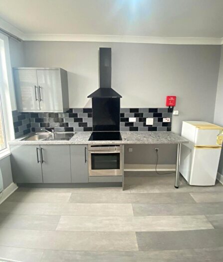 Studio To Rent In Room Lea Bridge Road, Leyton, E10