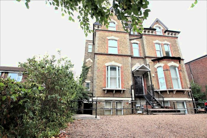 1 Bedroom Flat To Rent In Warminster Road, London, SE25