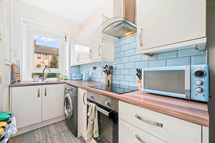 2 Bedroom Flat To Rent In Earl Street, Glasgow, G14