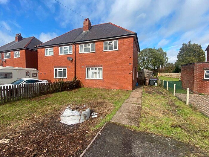 3 Bedroom Semi-Detached House For Sale In Eastgate, Bassingham, Lincoln, Lincolnshire, LN5