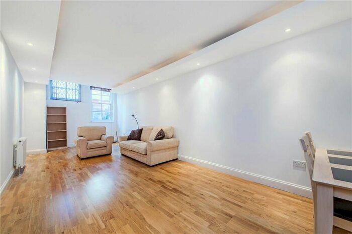 1 Bedroom Flat To Rent In Weymouth Mews, London, W1G