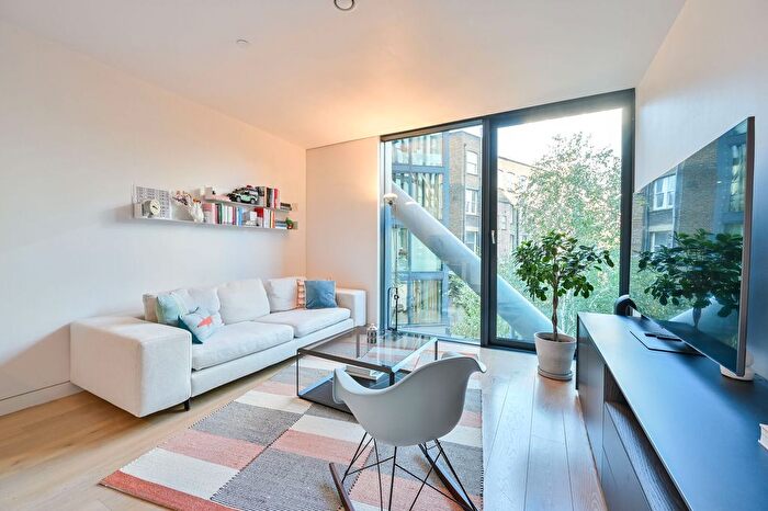 1 Bedroom Flat To Rent In Sumner Street, Southwark, London, SE1