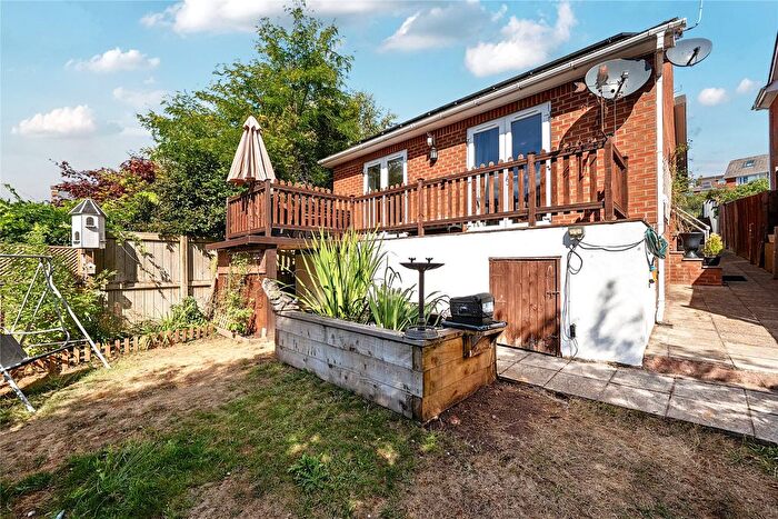3 Bedroom Detached House For Sale In Alexandra Road, Crediton, Devon, EX17