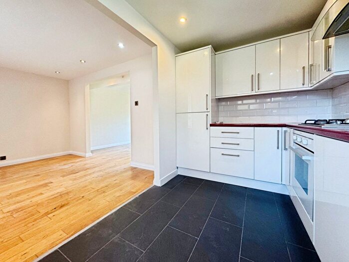 3 Bedroom Semi Detached House For Sale In Lochy Place, Erskine, PA8