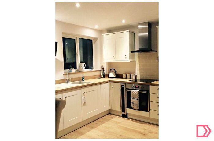 3 Bedroom Semi-Detached House To Rent In Dennistead Crescent, Headingley, Leeds, West Yorkshire, LS6