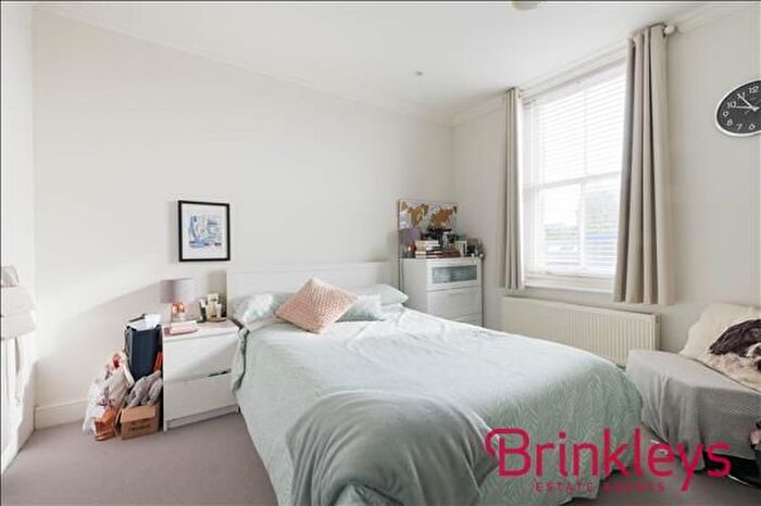 1 Bedroom Flat To Rent In Balham High Road, Balham, London, SW17