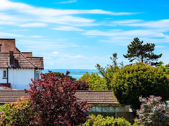 2 Bedroom Flat For Sale In Winton Lodge, Imperial Avenue, Chalkwell, Essex, SS0