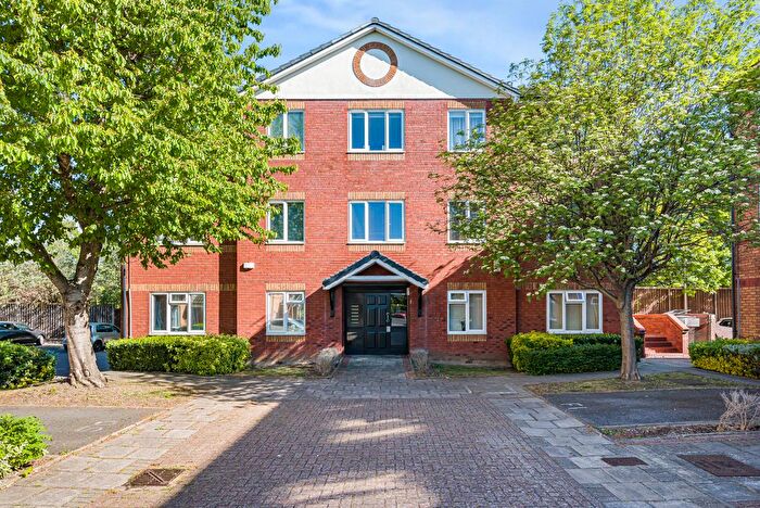 1 Bedroom Flat For Sale In Pullman Place, Eltham, SE9