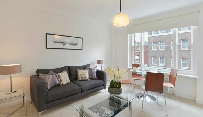 1 Bedroom Flat To Rent In Hill Street, Mayfair, London, W1J