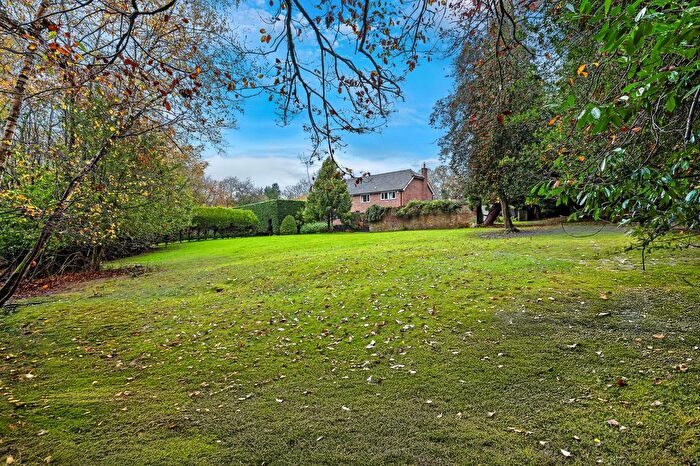 5 Bedroom Detached House For Sale In Hophurst Hill, Crawley Down, RH10