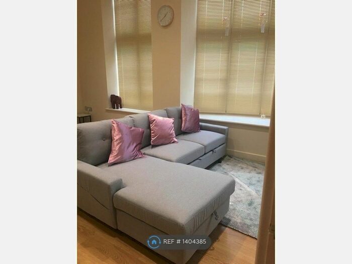 1 Bedroom Flat To Rent In Mcilroys Building, Reading, RG1