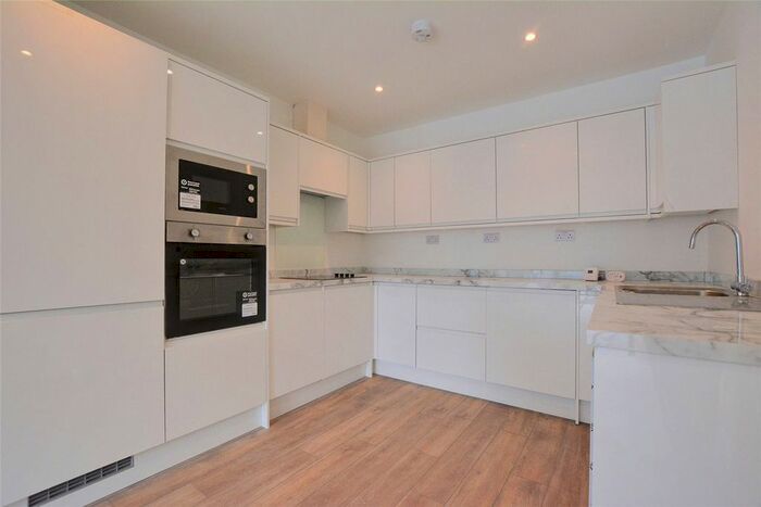 2 Bedroom Flat To Rent In Woodland Grove, Greenwich, London, SE10