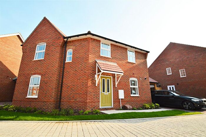 3 Bedroom Detached House To Rent In Mansion Rise, Ebbsfleet, DA10
