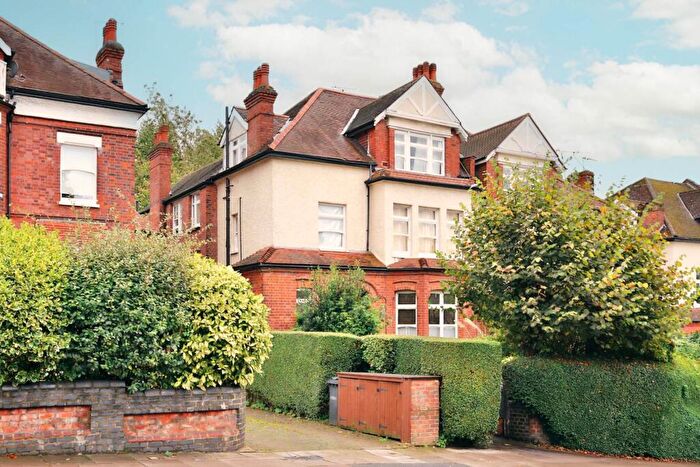 Studio For Sale In Stanhope Road, Highgate, N6
