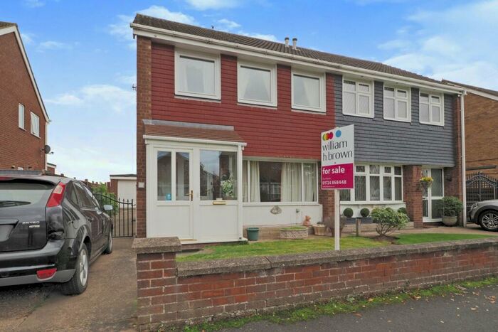 3 Bedroom House To Rent In Caistor Avenue, Scunthorpe, DN16