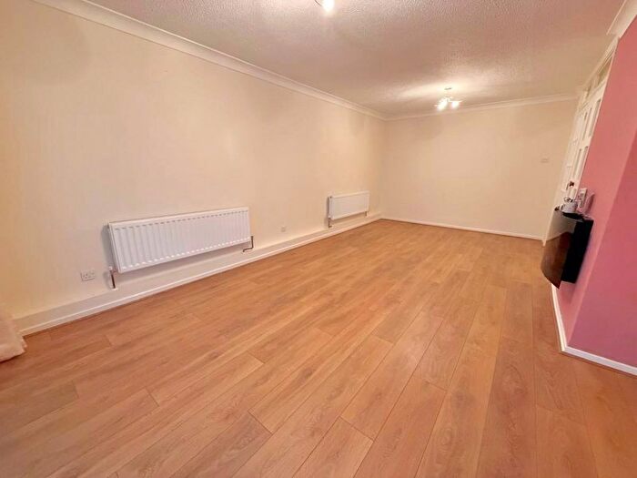 2 Bedroom Bungalow For Sale In Barleyfield Way, Houghton Regis, Dunstable, LU5