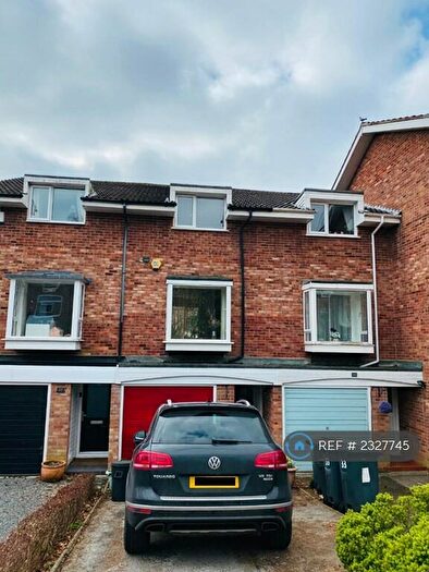 3 Bedroom Terraced House To Rent In Linnet Close, Birmingham, B30
