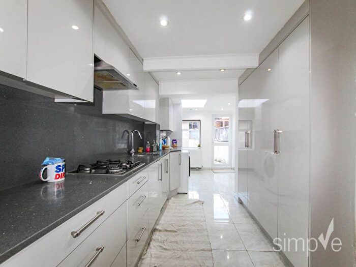 5 Bedroom Property To Rent In Gordon Road, Southall, Middlesex, UB2