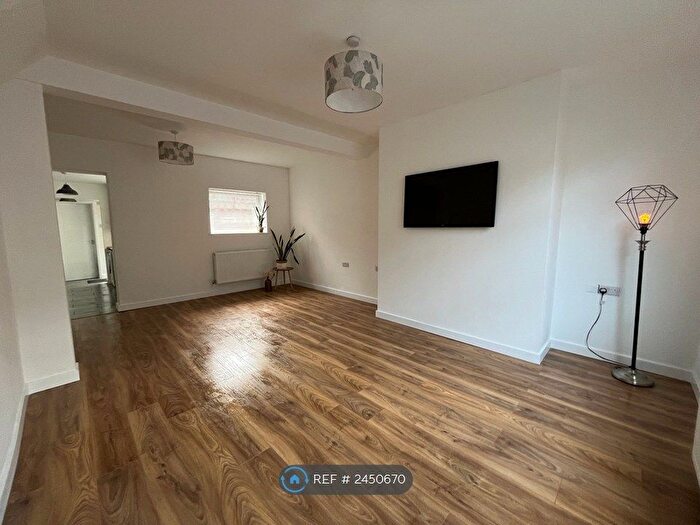 3 Bedroom Terraced House To Rent In Albert St, Chilton, DL17