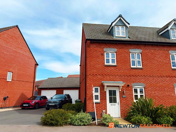 4 Bedroom Semi Detached House For Sale In Flaxley Lane, Middlebeck, NG24