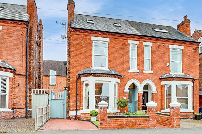 4 Bedroom Semi-Detached House For Sale In George Road, West Bridgford, Nottinghamshire, NG2