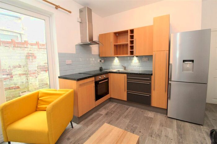 1 Bedroom Flat To Rent In Whitchurch Road, Cardiff, CF14