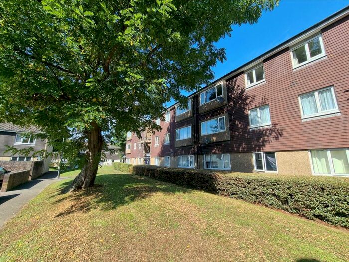 2 Bedroom Flat To Rent In Merganser Close, Gosport, PO12