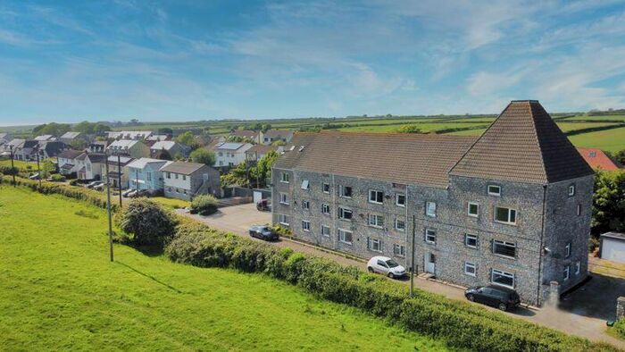 2 Bedroom Flat For Sale In The Malthouse, Broughton, The Vale Of Glamorgan, CF71
