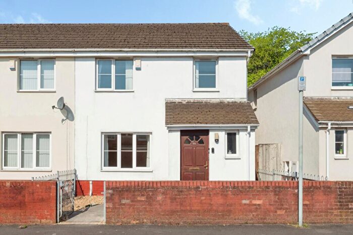 3 Bedroom Semi-Detached House For Sale In Pentre Treharne Road, Landore, Swansea, SA1