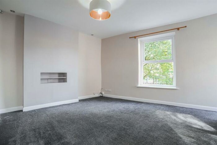2 Bedroom End Of Terrace House To Rent In Church Street, Bacup, OL13