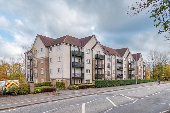 3 Bedroom Flat To Rent In Alexander Grove, Flat -, Bearsden, Glasgow, G61