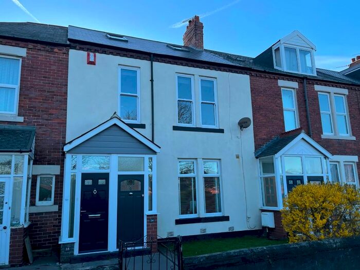 4 Bedroom Maisonette To Rent In Birtley Avenue, Tynemouth, North Shields, NE30
