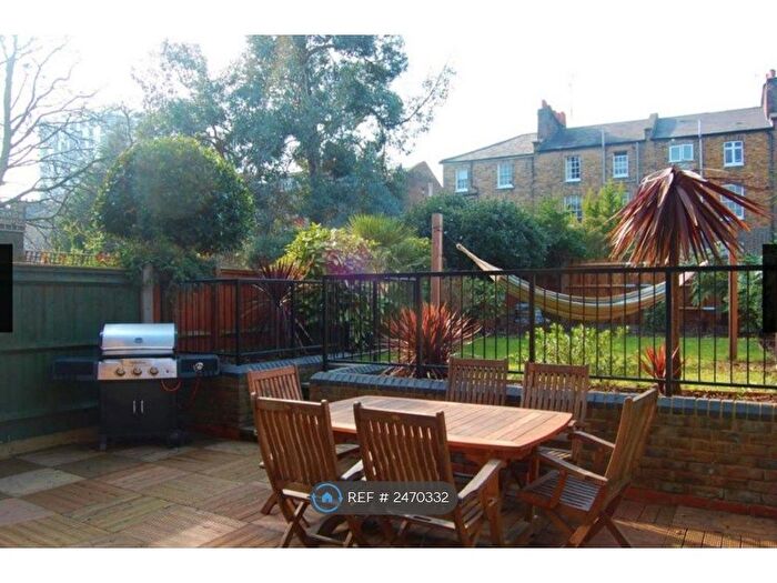 2 Bedroom Flat To Rent In De Beauvoir, London, N1