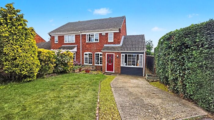 3 Bedroom Semi-Detached House For Sale In Falcon View, Greens Norton, Towcester, NN12