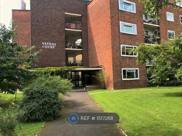3 Bedroom Flat To Rent In Effra Road, London, SW2