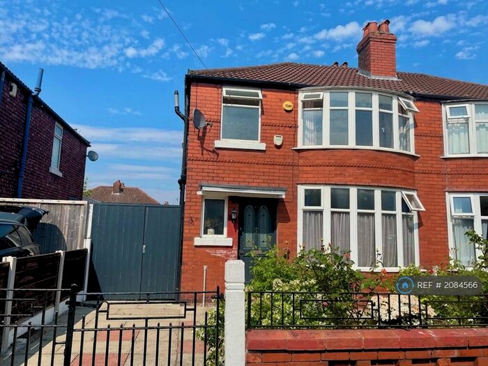 4 Bedroom Semi-Detached House To Rent In Brentbridge Road, Manchester, M14