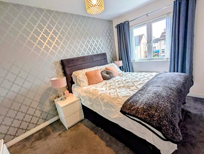 3 Bedroom Semi-Detached House For Sale In Lundholm Road, Stevenston, KA20