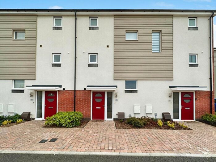 4 Bedroom Property For Sale In Mayflower Drive, Burton Upon Trent, DE14