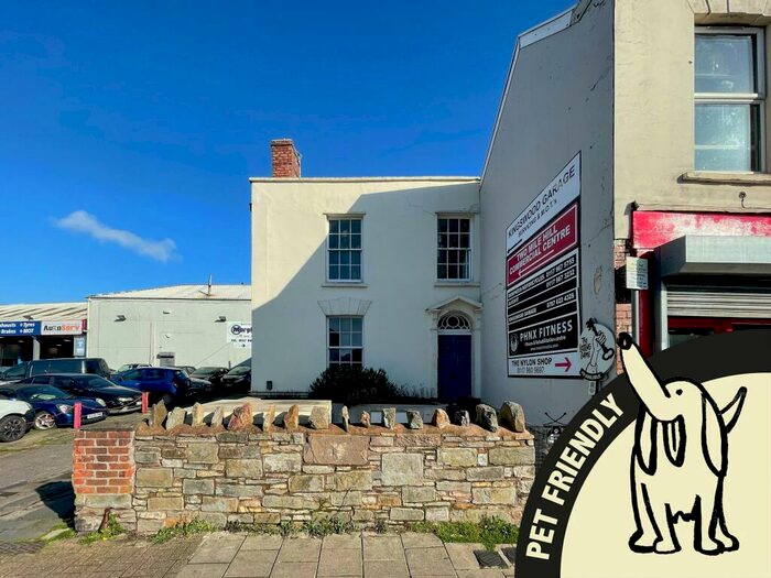 2 Bedroom Apartment To Rent In Two Mile Hill Road, Kingswood, Bristol, BS15