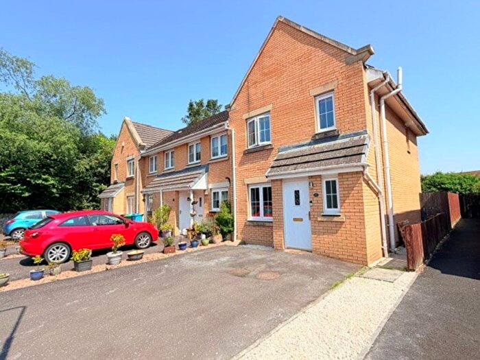 3 Bedroom End Of Terrace House For Sale In Findon Lane, Glenrothes, KY7
