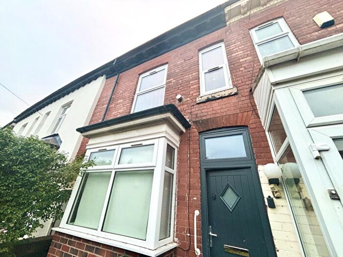 2 Bedroom House To Rent In Durban Road, Smethwick, B66