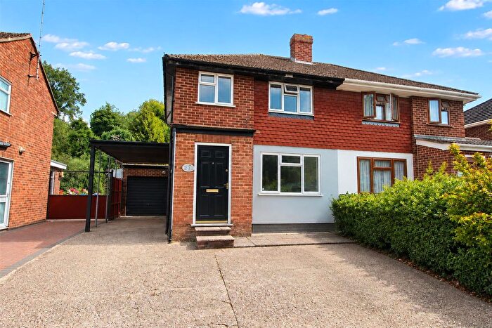 3 Bedroom Semi Detached House For Sale In Overdown Road, Tilehurst, Reading, RG31