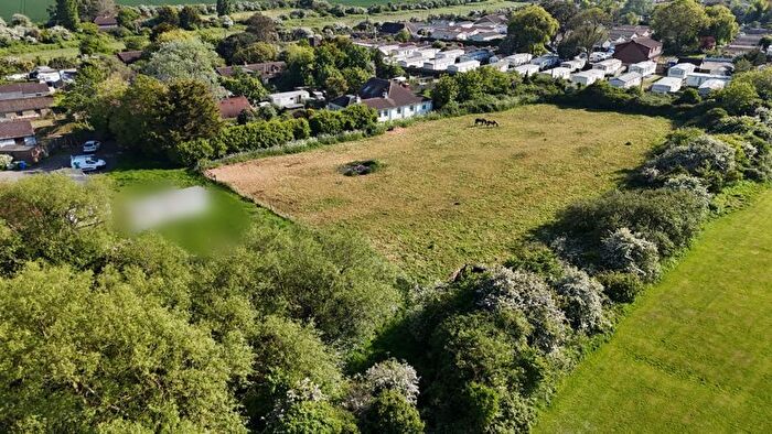 6 Bedroom Detached Bungalow For Sale In Warden Road, Eastchurch, ME12