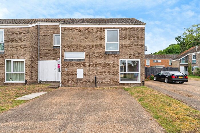 3 Bedroom End Of Terrace House For Sale In Myrtle Close, Raf Lakenheath, Brandon, IP27