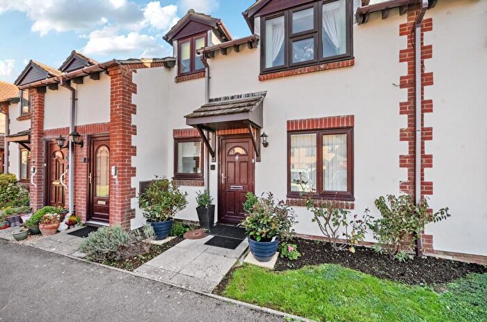 2 Bedroom Maisonette For Sale In Windmill Court, East Wittering, PO20